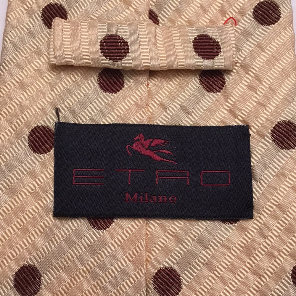 Etro. 100% silk tie. Brand new wo tag. Never worn.
